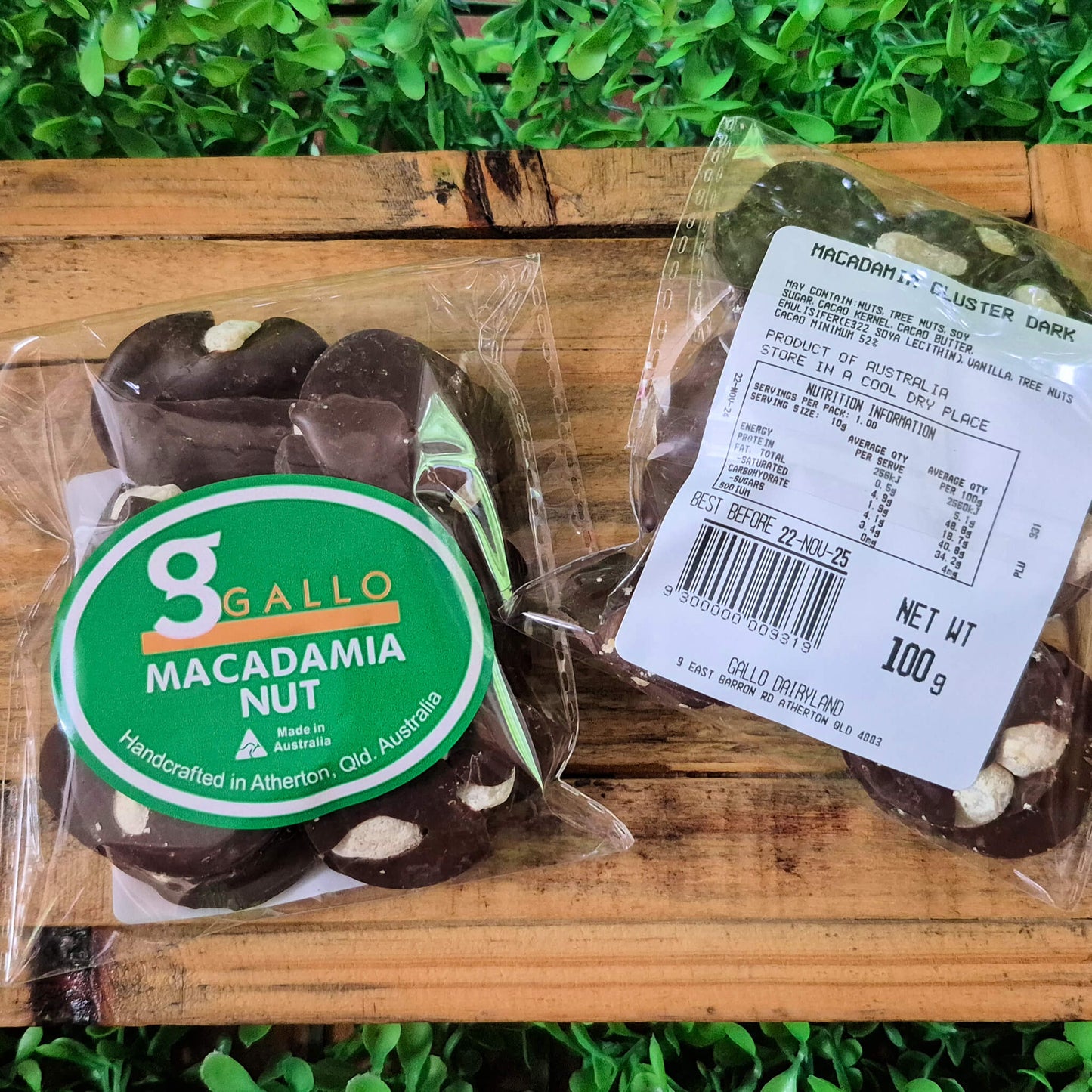 Gallos Chocolate Macadamia Clusters 100g - Far North Plantations